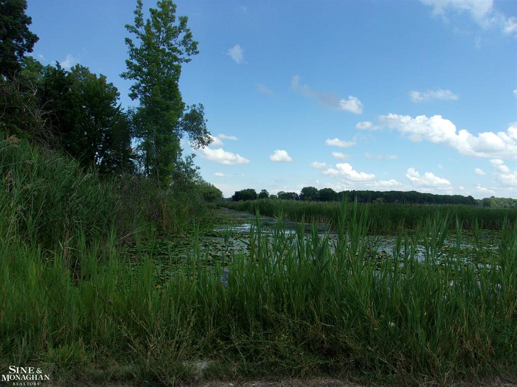 2039 Golf Course Road