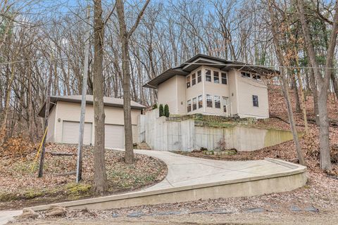 A home in Plainfield Twp