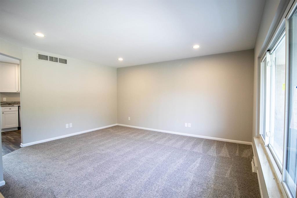 11272 Main Road
