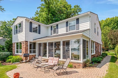 A home in West Bloomfield Twp