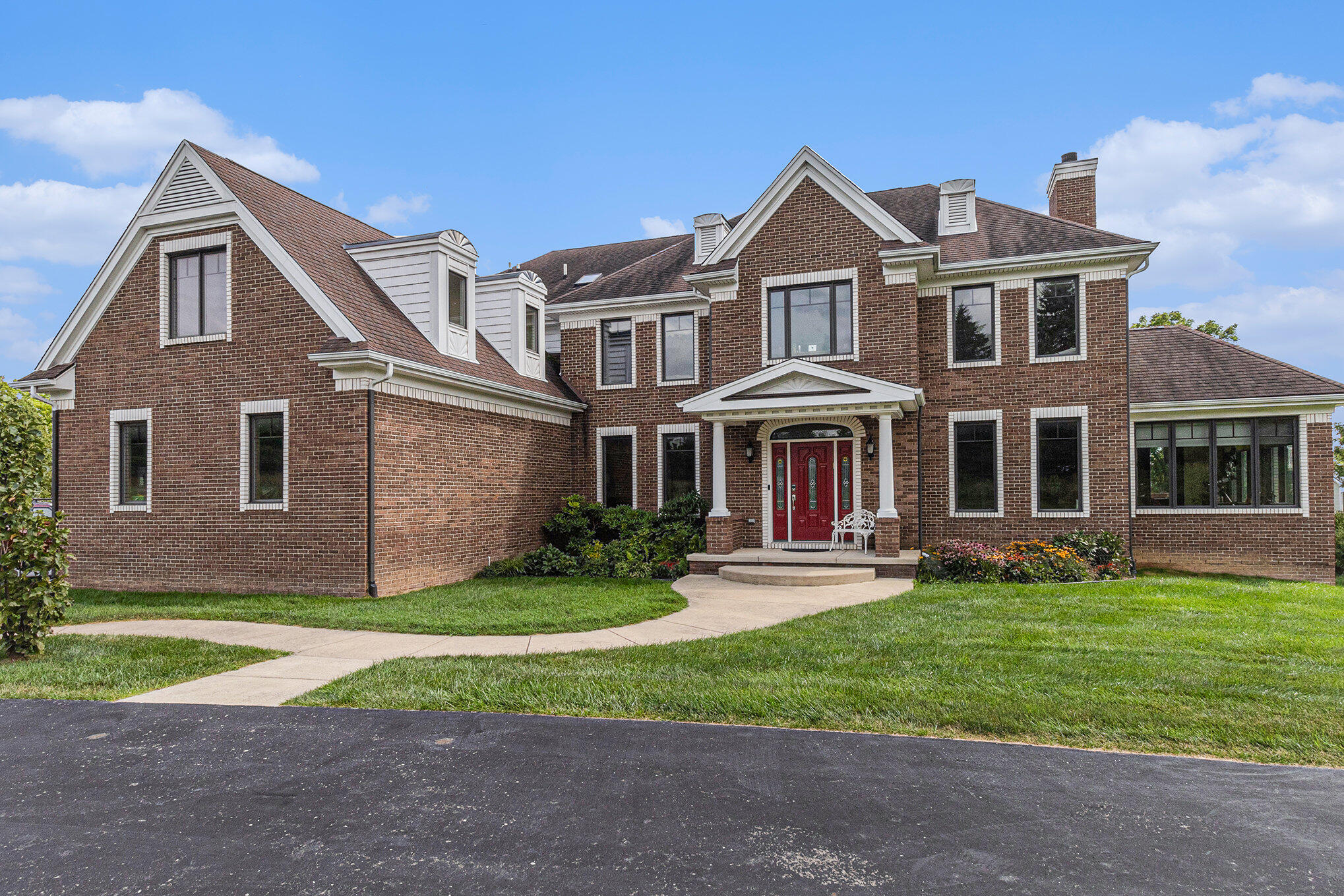 2865 Walters Way