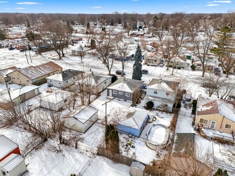 A home in Dearborn Heights