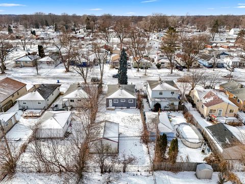 A home in Dearborn Heights