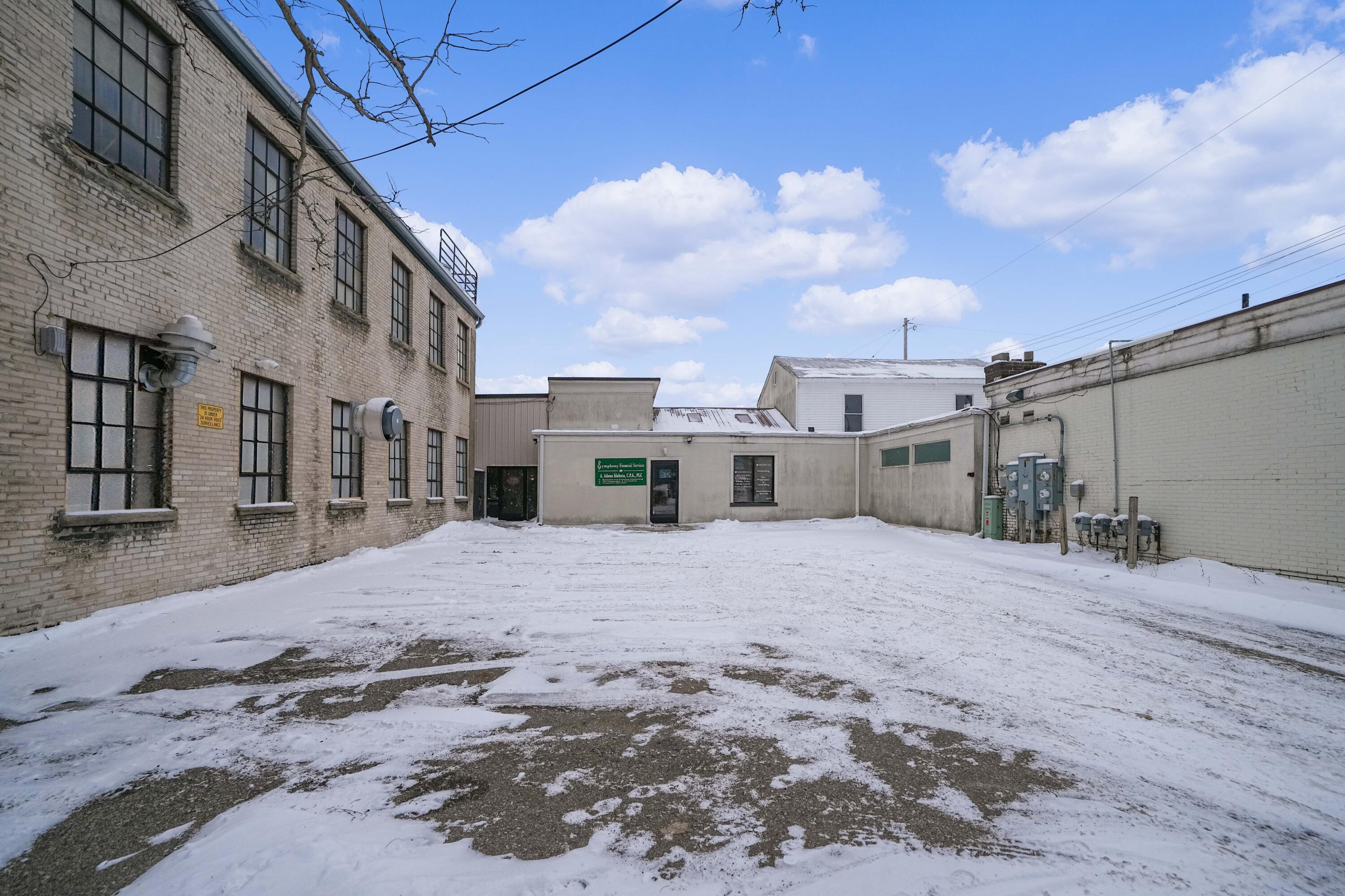 414-424 Walbridge Street
