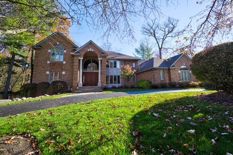 A home in Bloomfield Twp