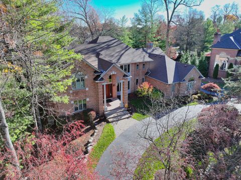 A home in Bloomfield Twp