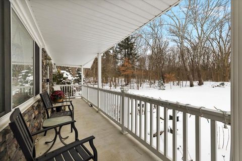 A home in Groveland Twp