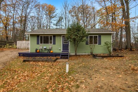 A home in Almira Twp