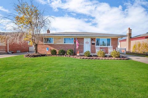 A home in Warren