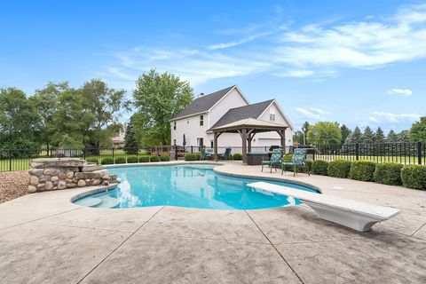 A home in Putnam Twp