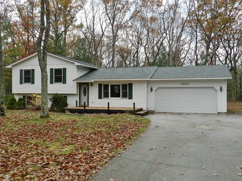 A home in Green Lake Twp