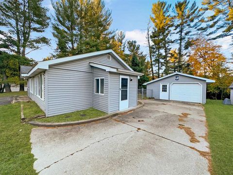 A home in Richfield Twp