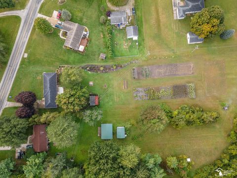 A home in Raisinville Twp