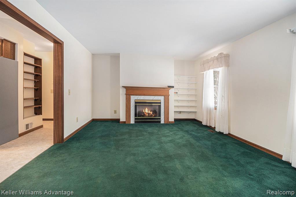 881 N STEINBACH Road