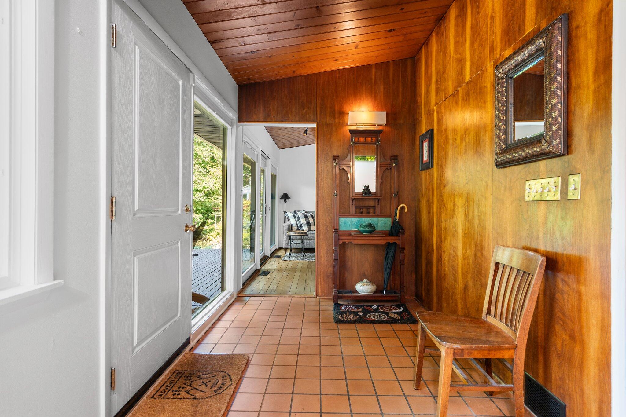 Photo 5 of 68 of 4120 Woodland Drive house