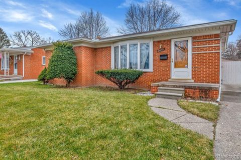 A home in Warren