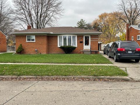 A home in Warren