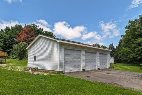 A home in Hartland Twp