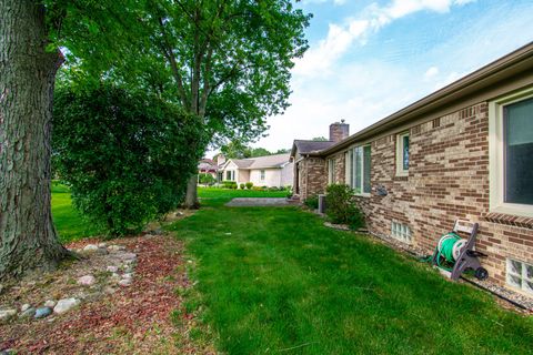 A home in Bloomfield Twp