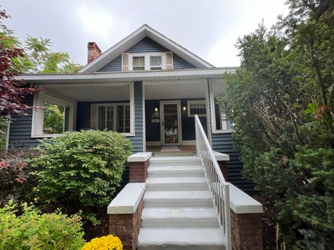 A home in Pontiac