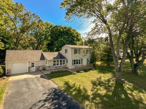 A home in Village Of Clarkston