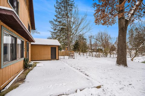 A home in Paw Paw Twp