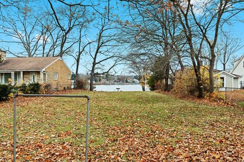 A home in Waterford Twp