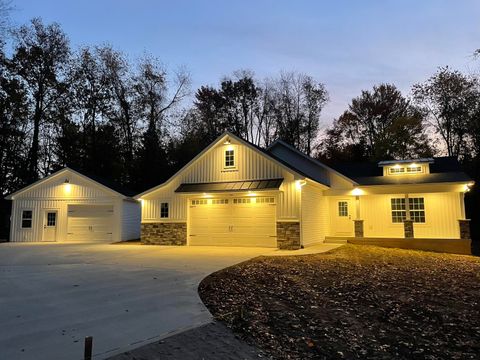 A home in Tallmadge Twp