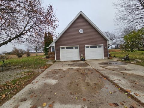 A home in Maple Valley Twp