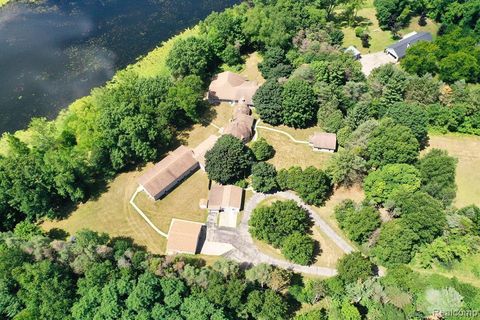 1295 Bald Eagle Lake Road Groveland Township MI 48462