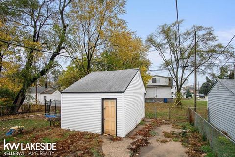 A home in Warren