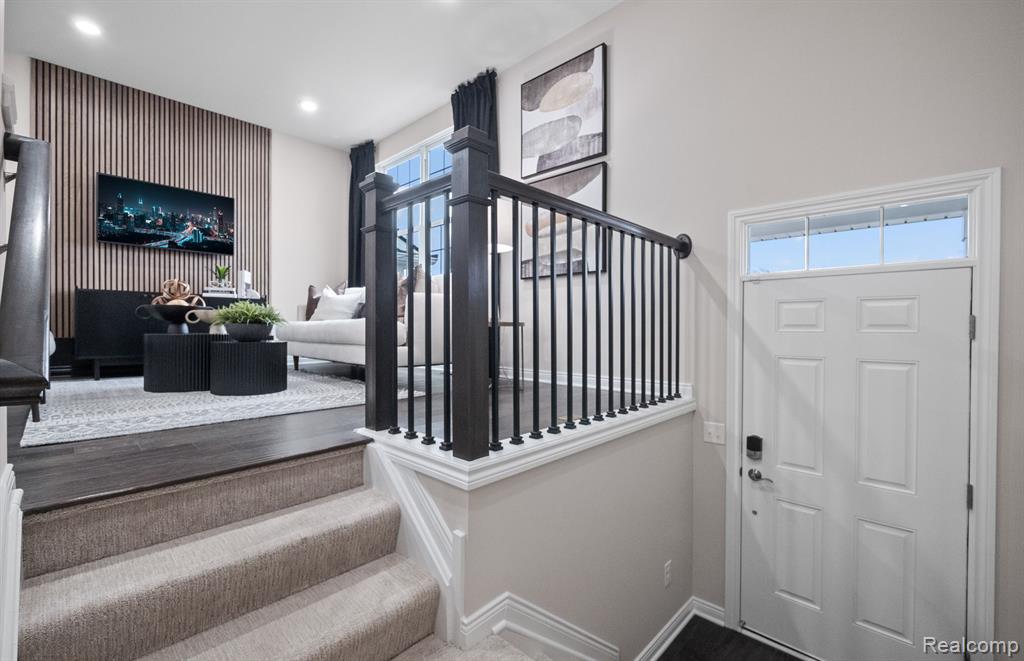 308 N Sydney Court