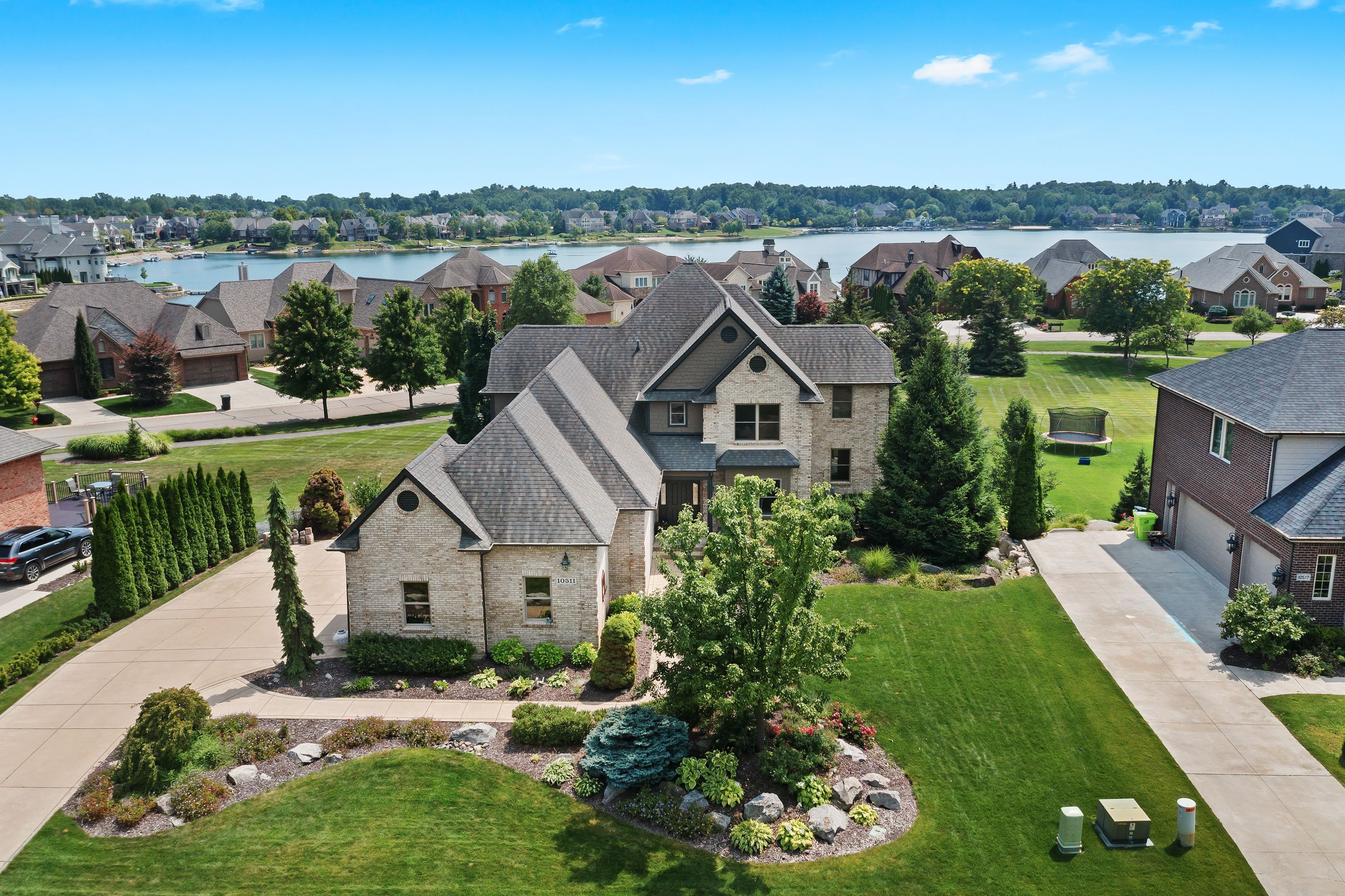 View Green Oak Twp, MI 48178 house