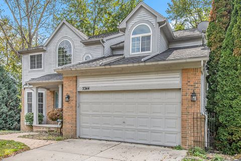 A home in Commerce Twp