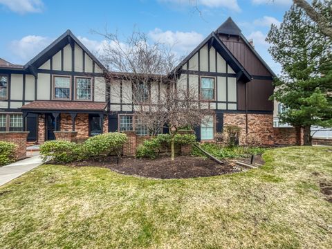 22037 SHORE POINTE Lane #64 St Clair Shores City MI 48080