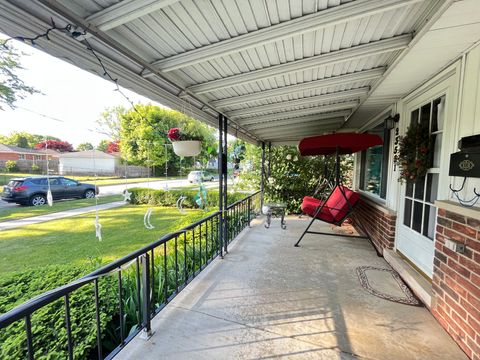 A home in Dearborn Heights