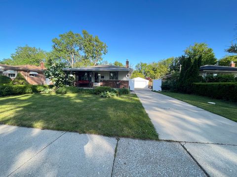 A home in Dearborn Heights