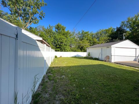 A home in Dearborn Heights