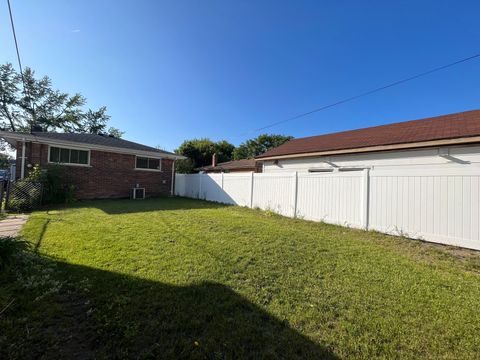 A home in Dearborn Heights