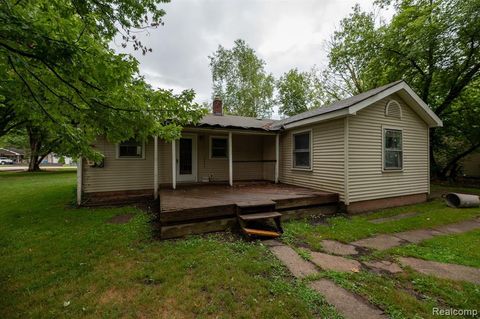 A home in Chesterfield Twp