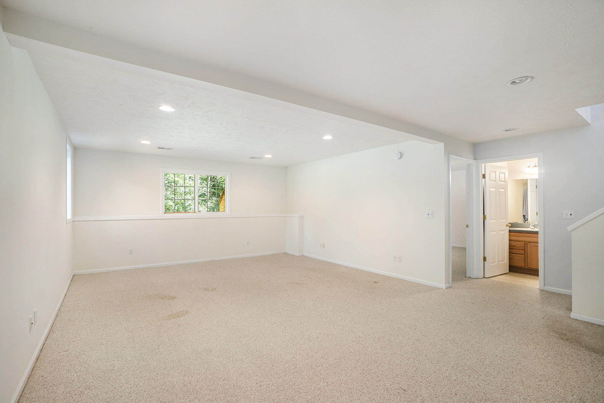 Photo 18 of 26 of 444 Timberlake Drive W 87 condo