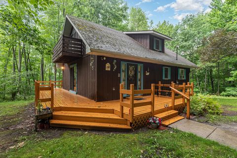 A home in Lincoln Twp