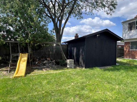 A home in Warren