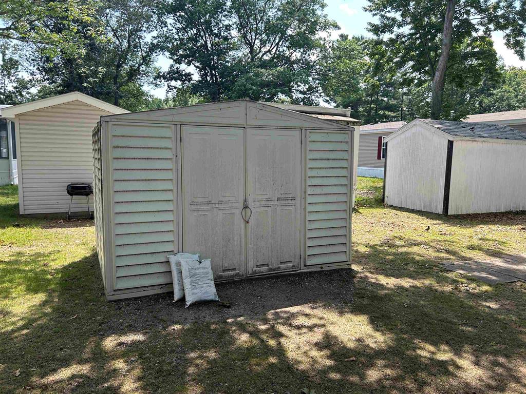 Photo 17 of 32 of 1561 Andrew Place mobile home