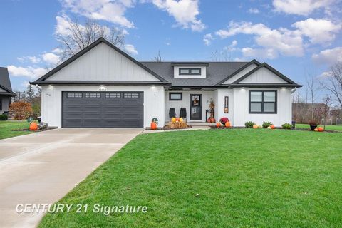 A home in Tittabawassee Twp