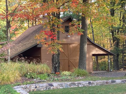 A home in Hamlin Twp