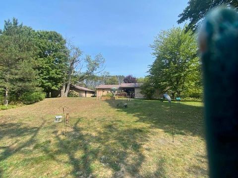 A home in Joyfield Twp