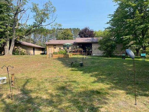 A home in Joyfield Twp