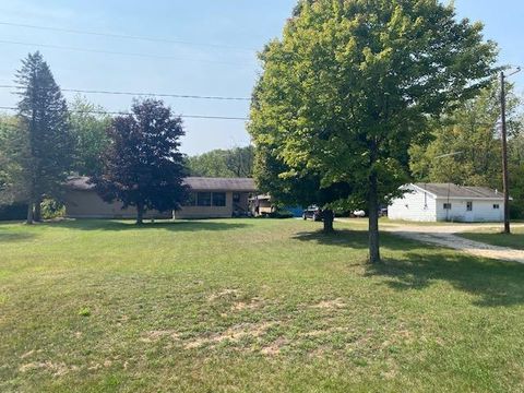 A home in Joyfield Twp