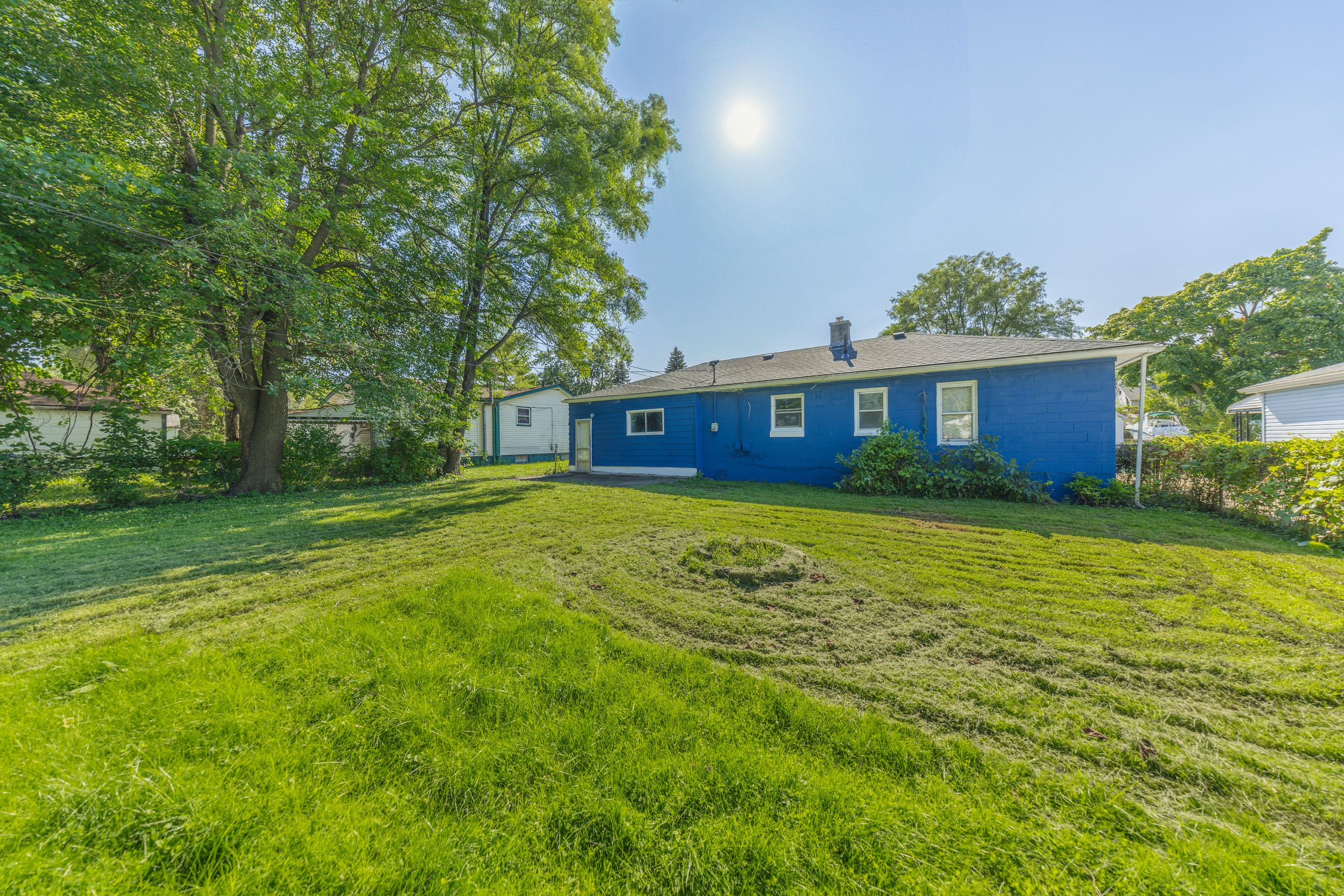 Photo 18 of 20 of 21070 HELLE Avenue house